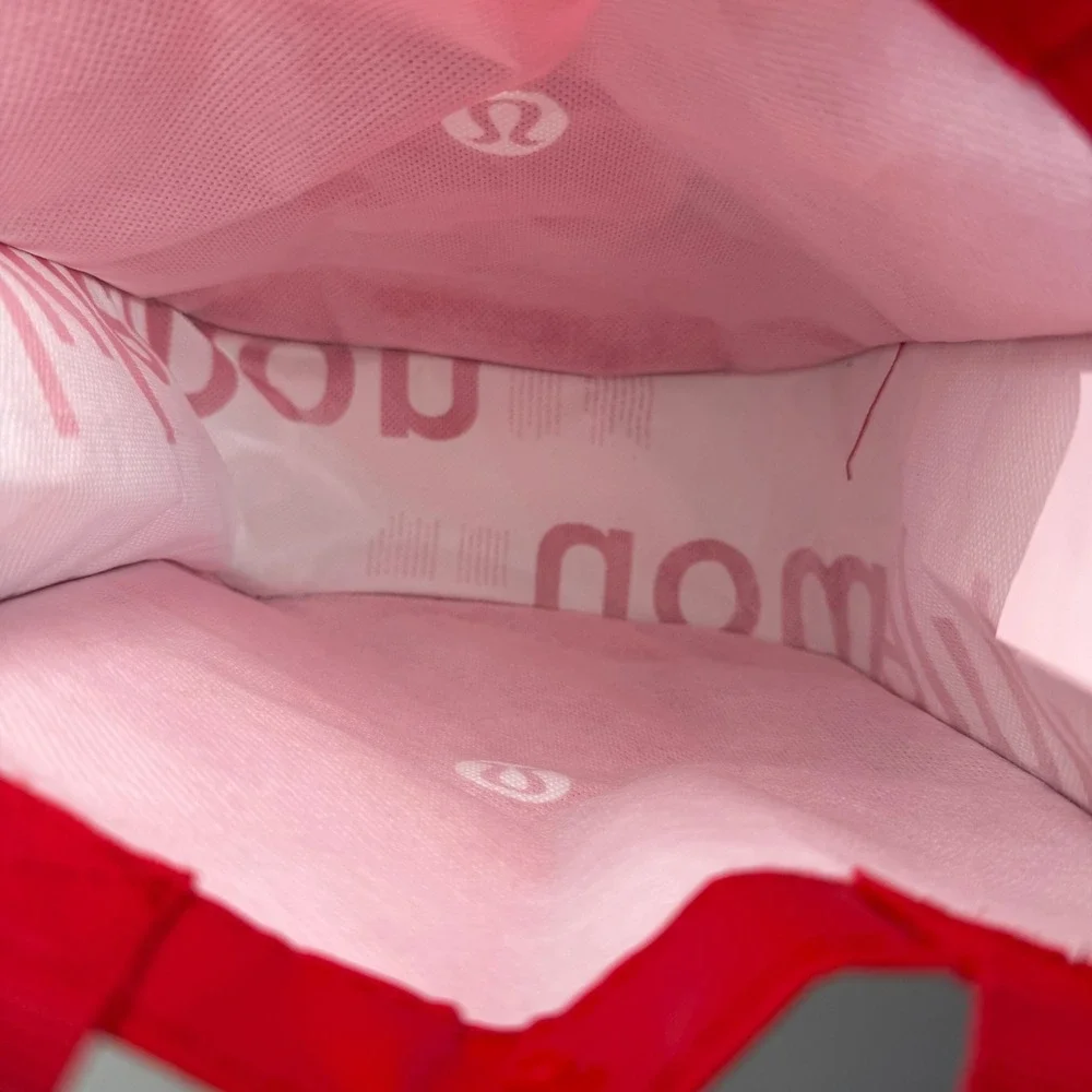 Lululemon Athletica Small Reusable Shopping Tote Bag Red White Logo Snap Closure